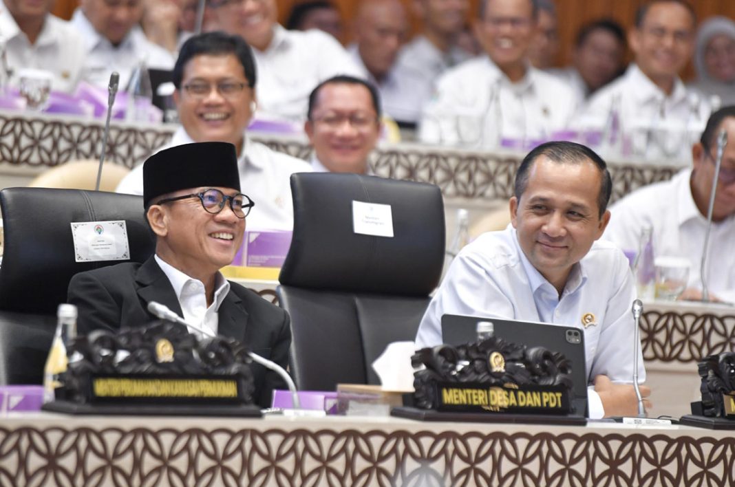 Mendes-Komisi V-01-upload